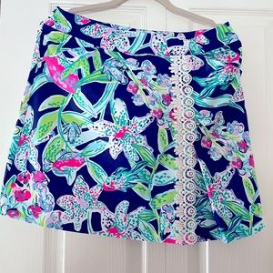 Lilly Pulitzer Luxletic Skort. Size 12